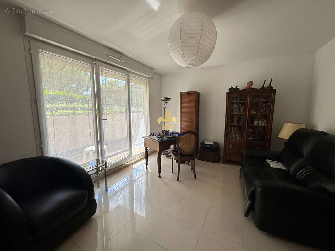 Appartement à LAMORLAYE