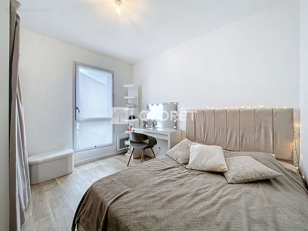 Maison à MOISSY-CRAMAYEL