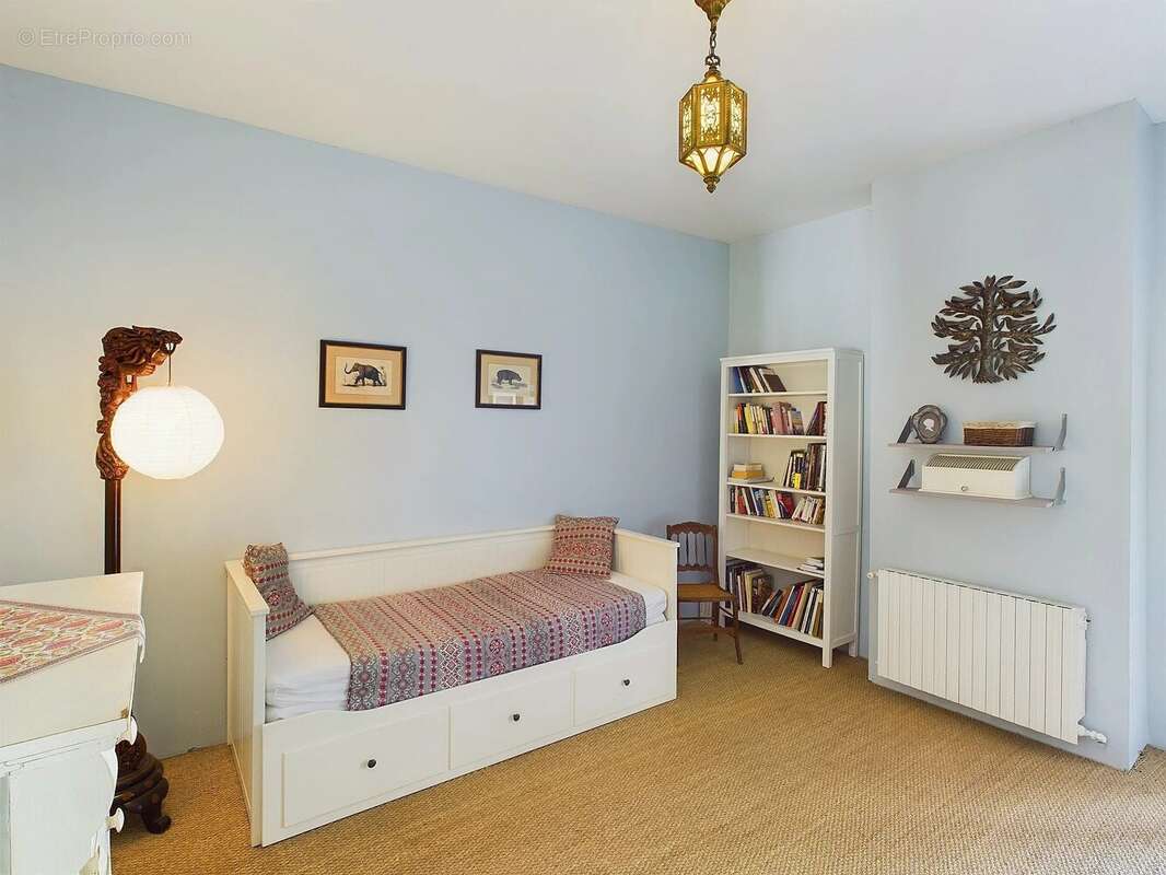 Belle maison de caractère avec jardin privé - photo 9