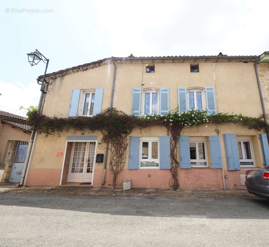 Maison à SAINTE-BAZEILLE