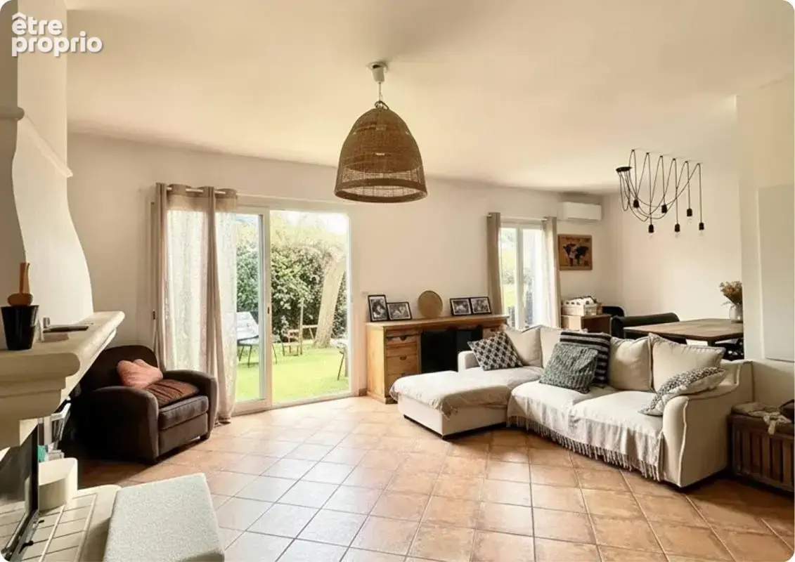 Le Plan-de-la-Tour : Maison 4 pièces avec jardin plein sud et garage,  à deux pas du village - photo 2