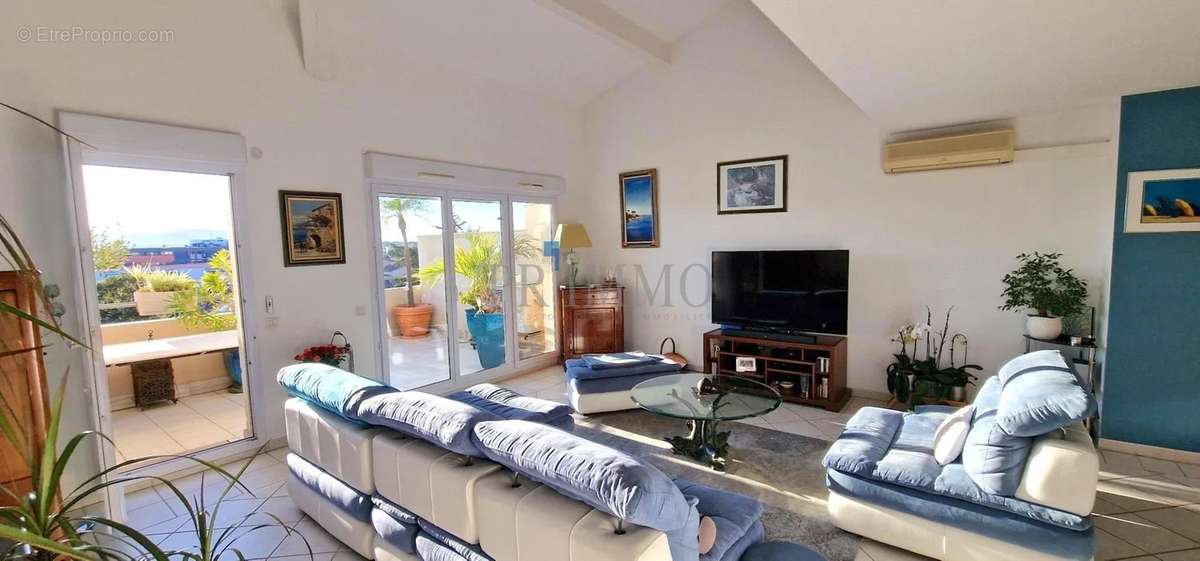 Appartement à FREJUS