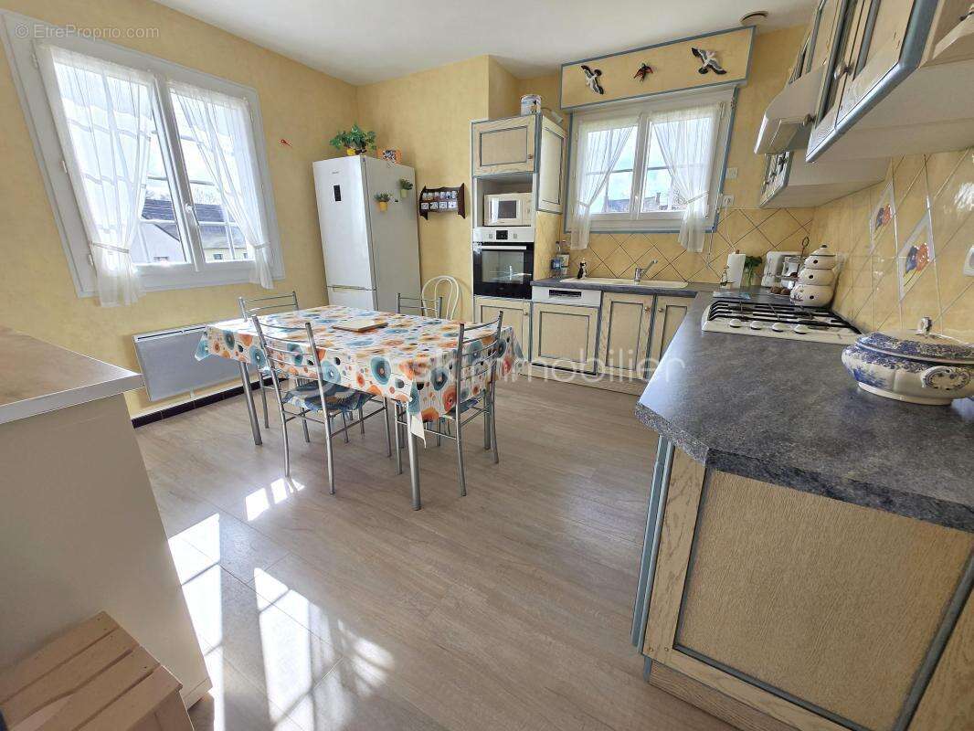  Maison néo-bretonne sur sous-sol complet – 4 chambres – beau jardin paysagé - photo 6