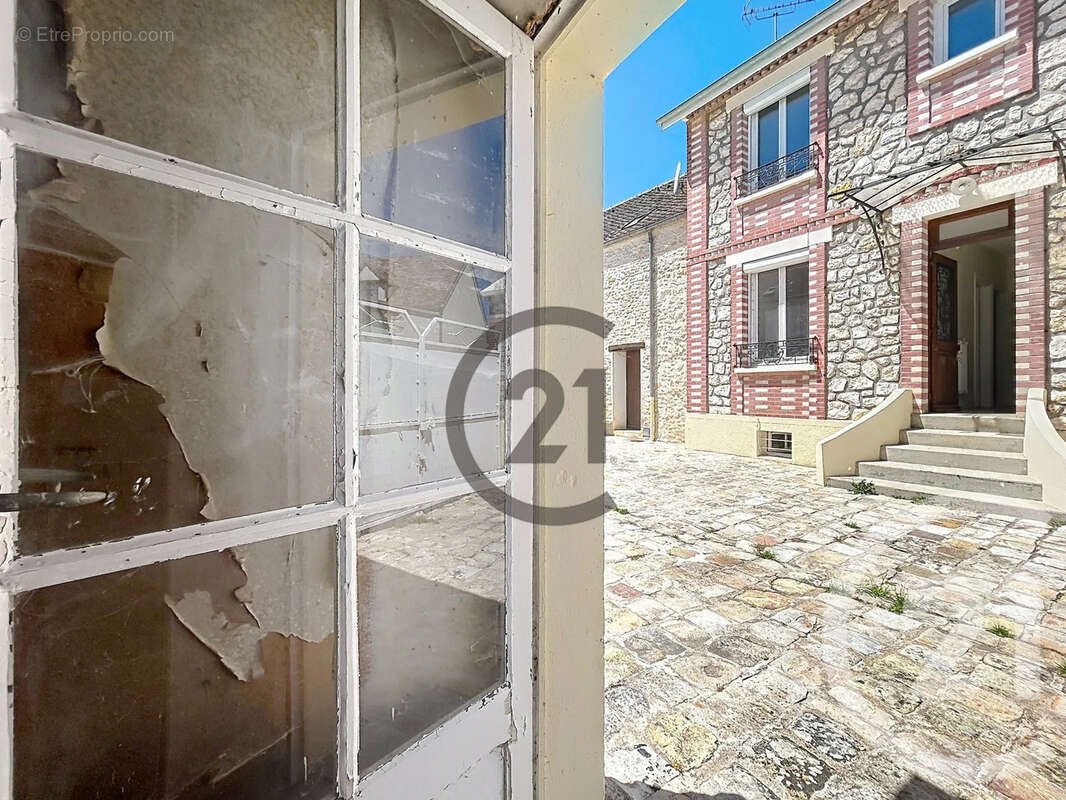 Maison 445 m² à Ury  - photo 51