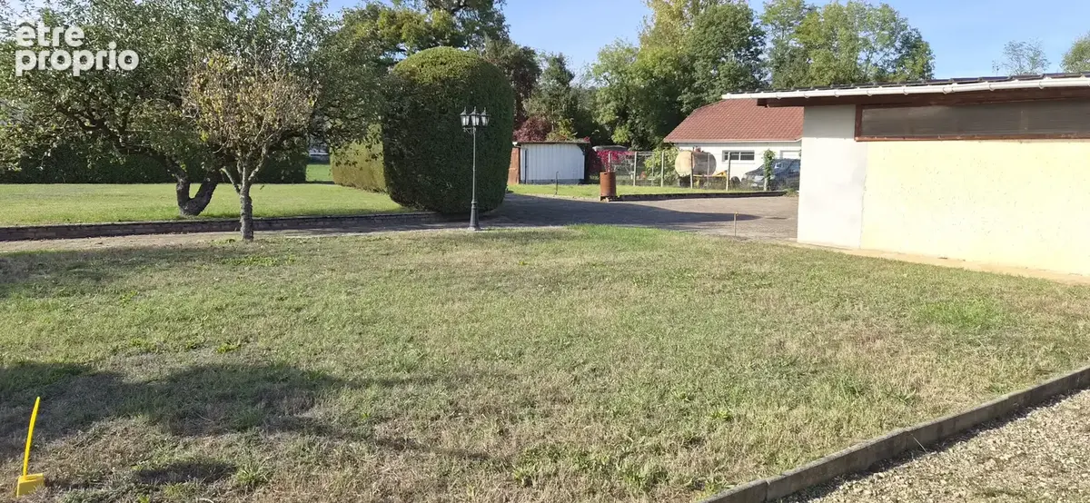Terrain constructible de 1066 m2 plat. - photo 1