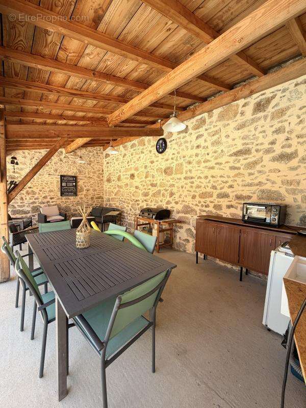 Maison 180 m² à Piegut-Pluviers  - photo 28