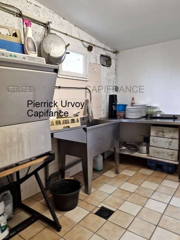 Commerce à PEDERNEC