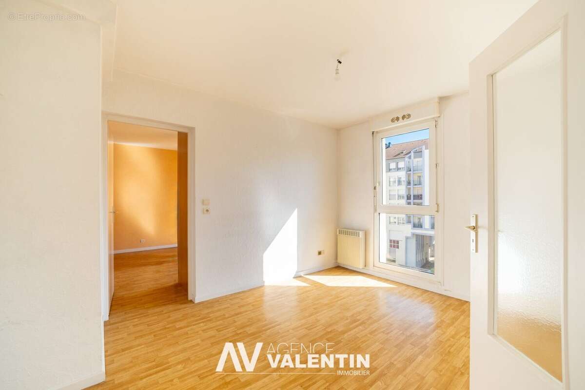 Appartement 61 m² à Metz  - photo 6