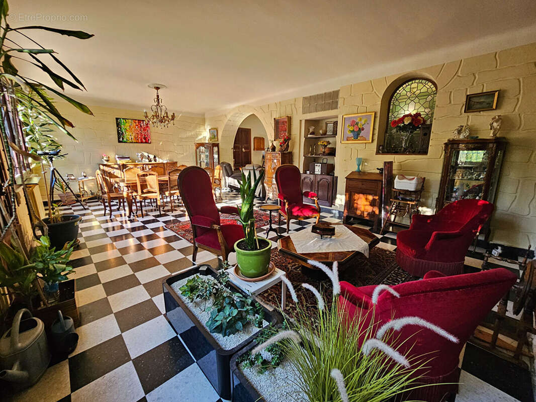 Maison à VILLENEUVE-LES-AVIGNON