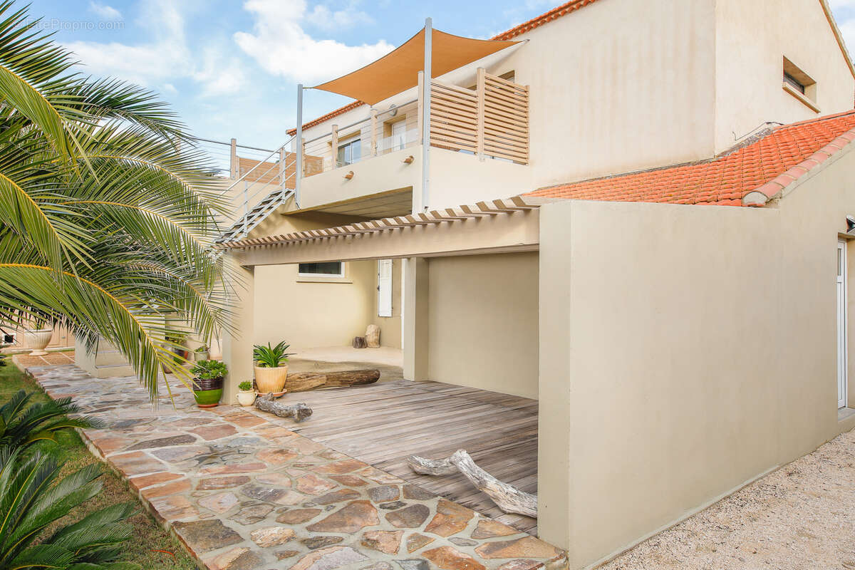 Maison à HYERES