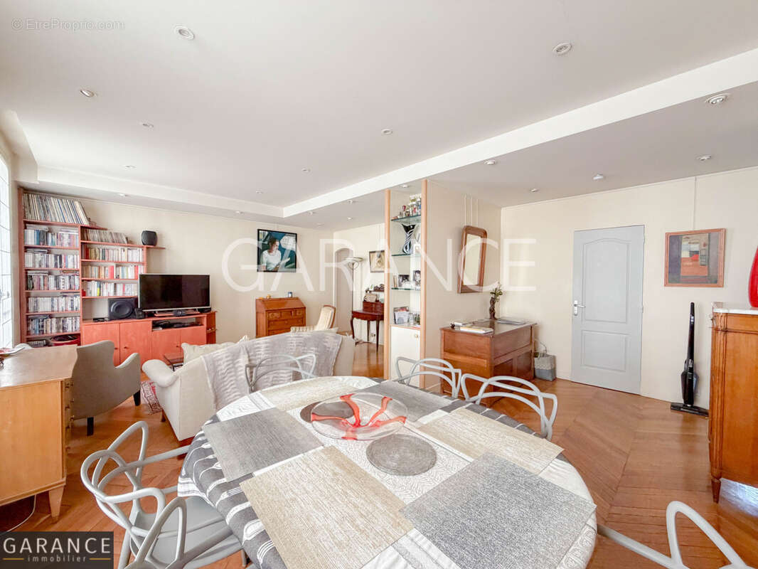 Appartement 104 m² à Paris-15e  - photo 3