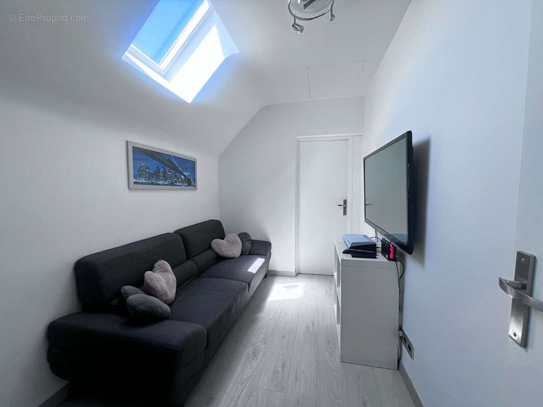 Maison à CHAUMONTEL