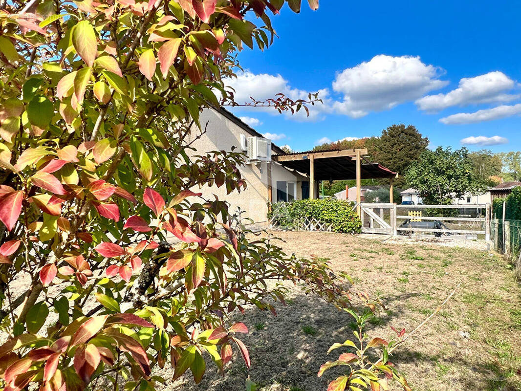 Maison à HOSTENS