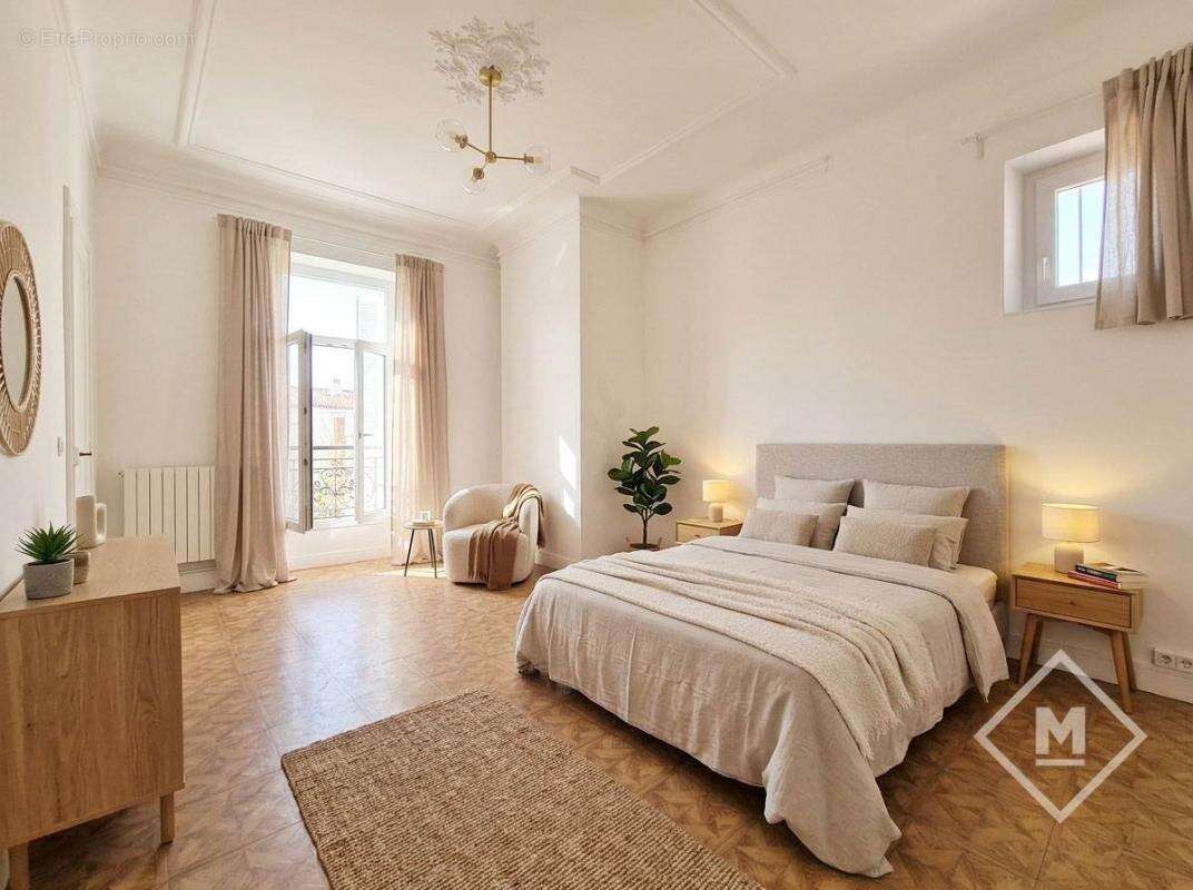 Appartement à MARSEILLE-5E