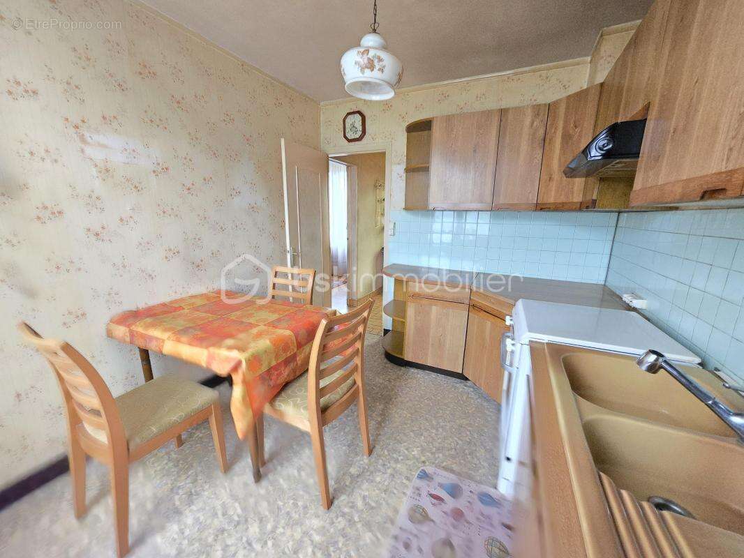 Maison à VARENNES-VAUZELLES