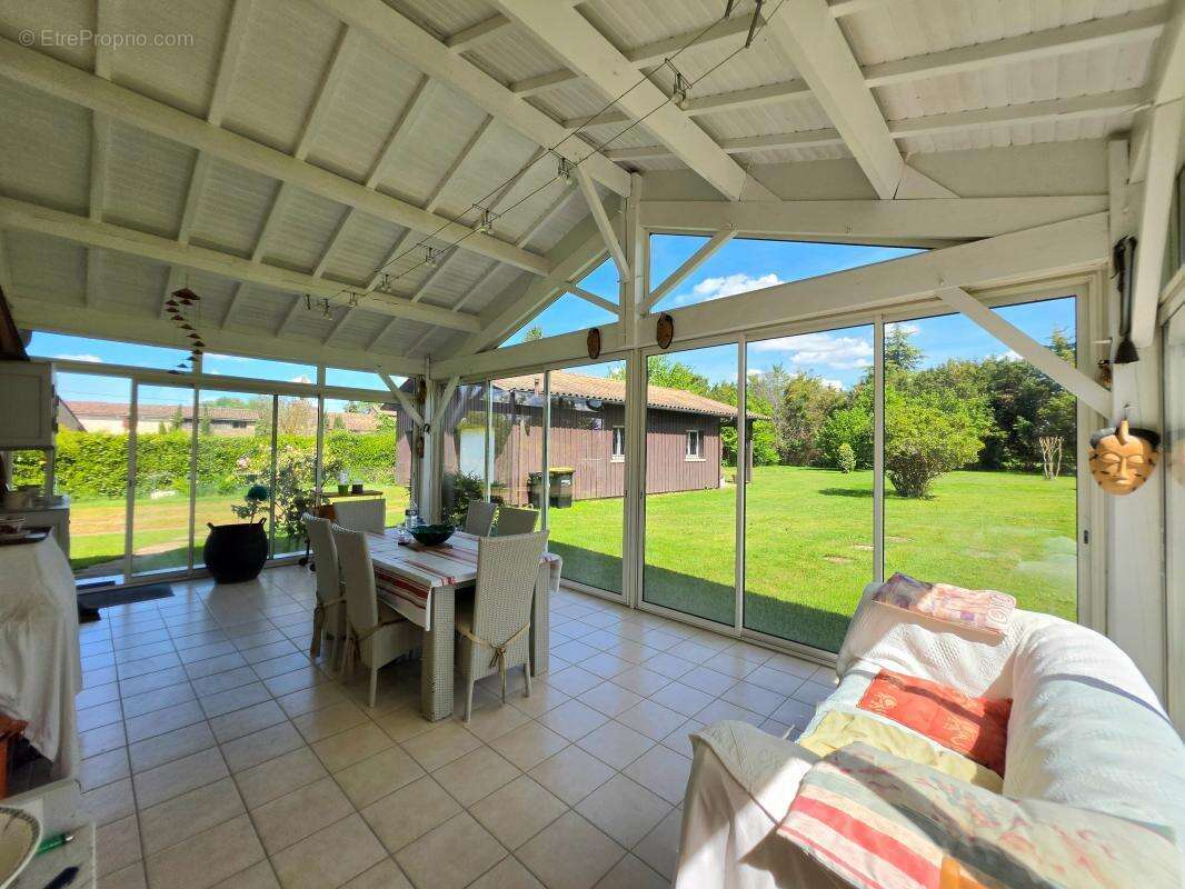 Maison à CASTETS-EN-DORTHE