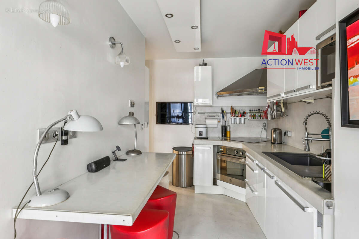 Appartement à COURBEVOIE