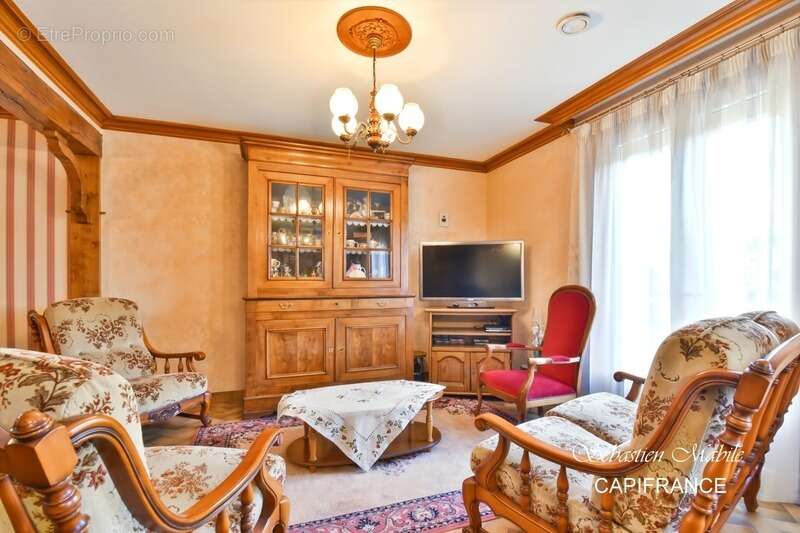 Maison à ROZ-SUR-COUESNON