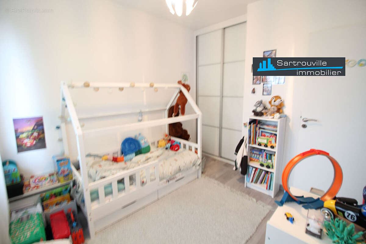 Maison à SARTROUVILLE