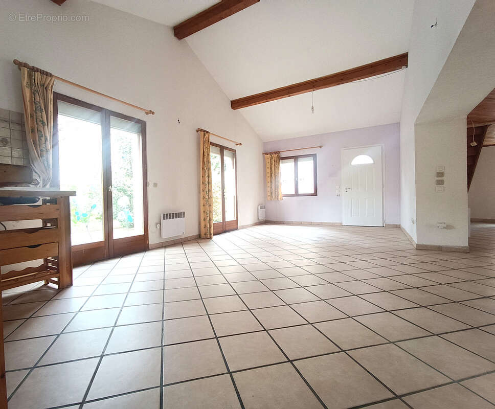 Maison à BOURG-DE-PEAGE