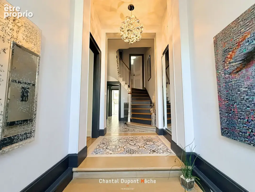 EXCLUSIVITE- CHARTRES CHANZY- Magnifique maison bourgeoise fin XIXème, jardin, deux parkings privatifs. - photo 2