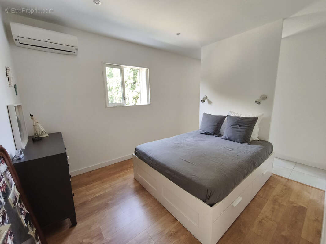 Maison à SIX-FOURS-LES-PLAGES