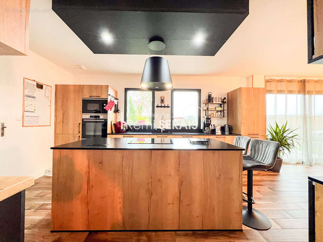 Maison à AUNAY-SUR-ODON