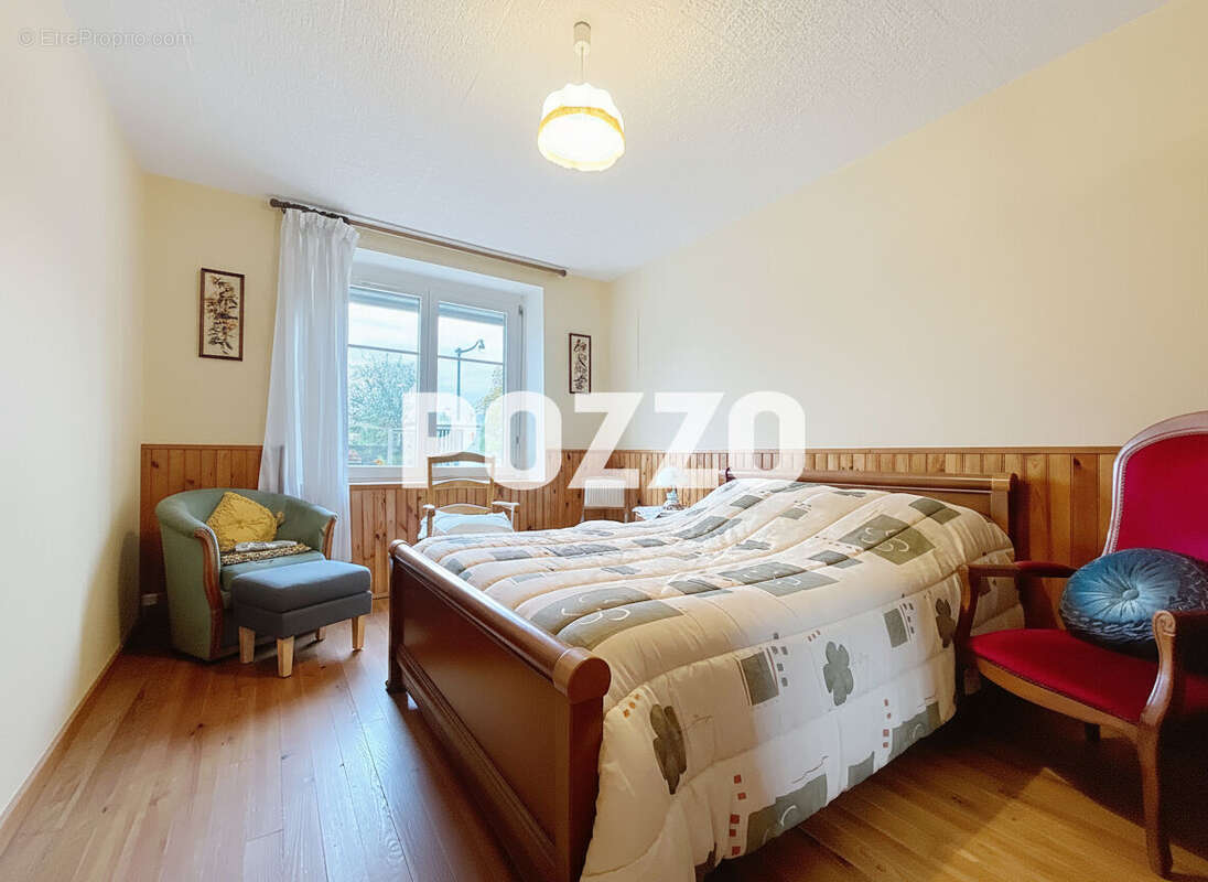 Maison à BRICQUEVILLE-SUR-MER