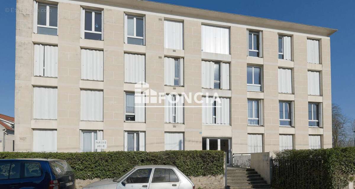 Appartement à CORBEIL-ESSONNES