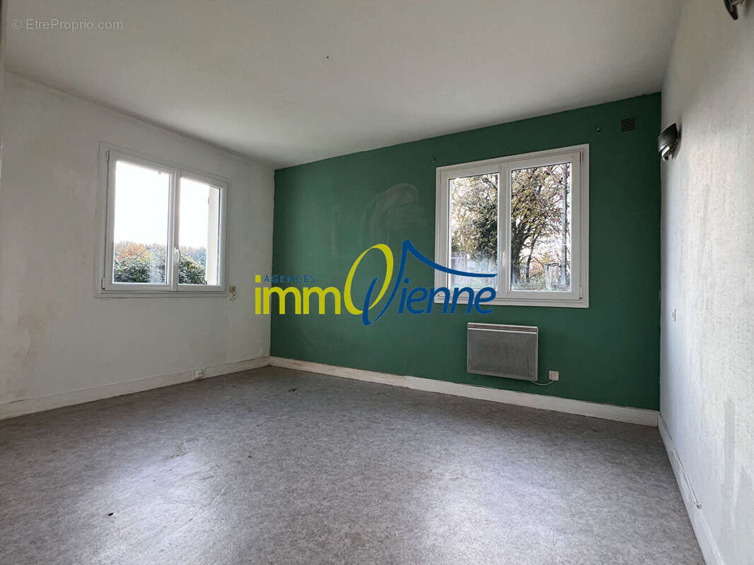 Maison à VALDIVIENNE