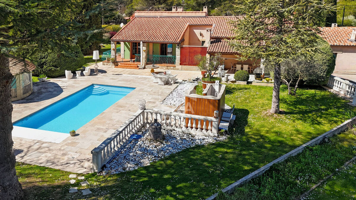 Maison à CABRIES