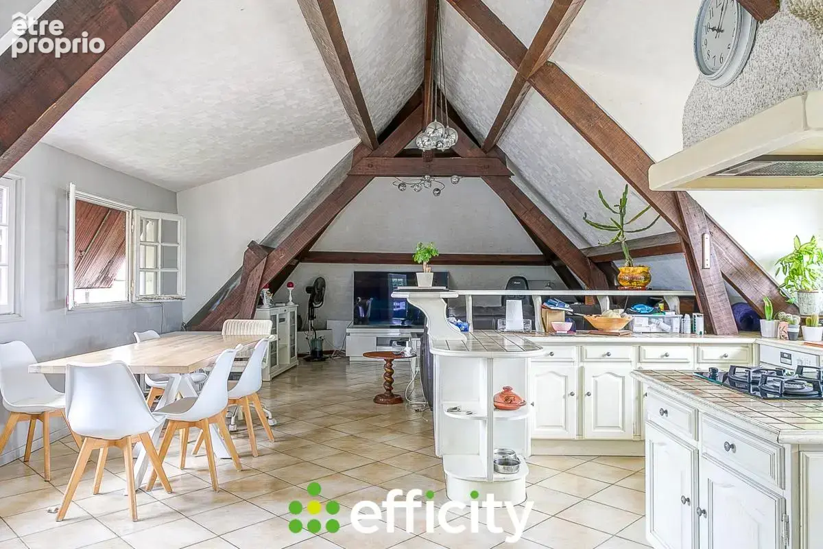 Maison 5 pièces 198 m² à vendre à Genas (69740) - photo 10