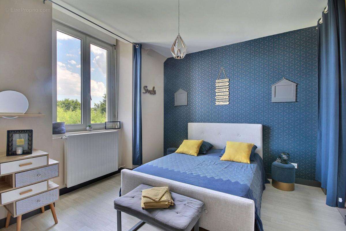 Maison à SAINT-LYPHARD