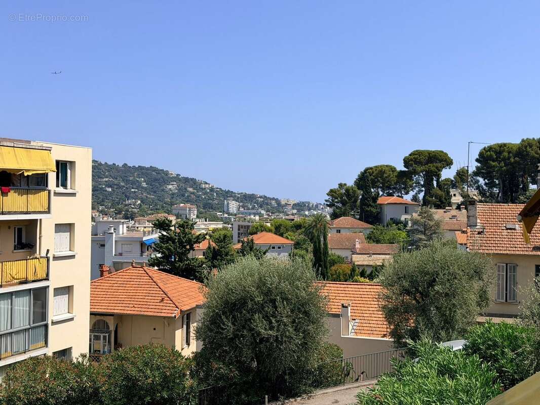 Appartement 57 m² à Le Cannet  - photo 2
