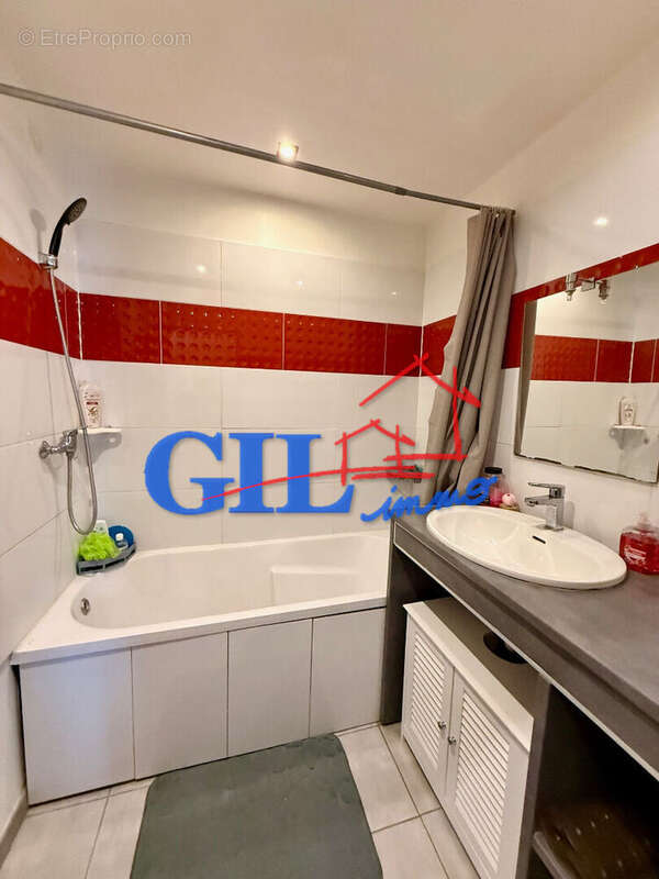 Appartement à NANDY