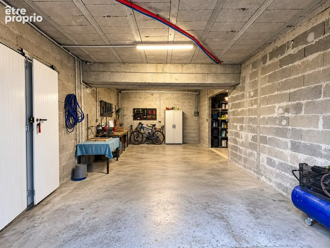 Triplex + Garage - photo 8