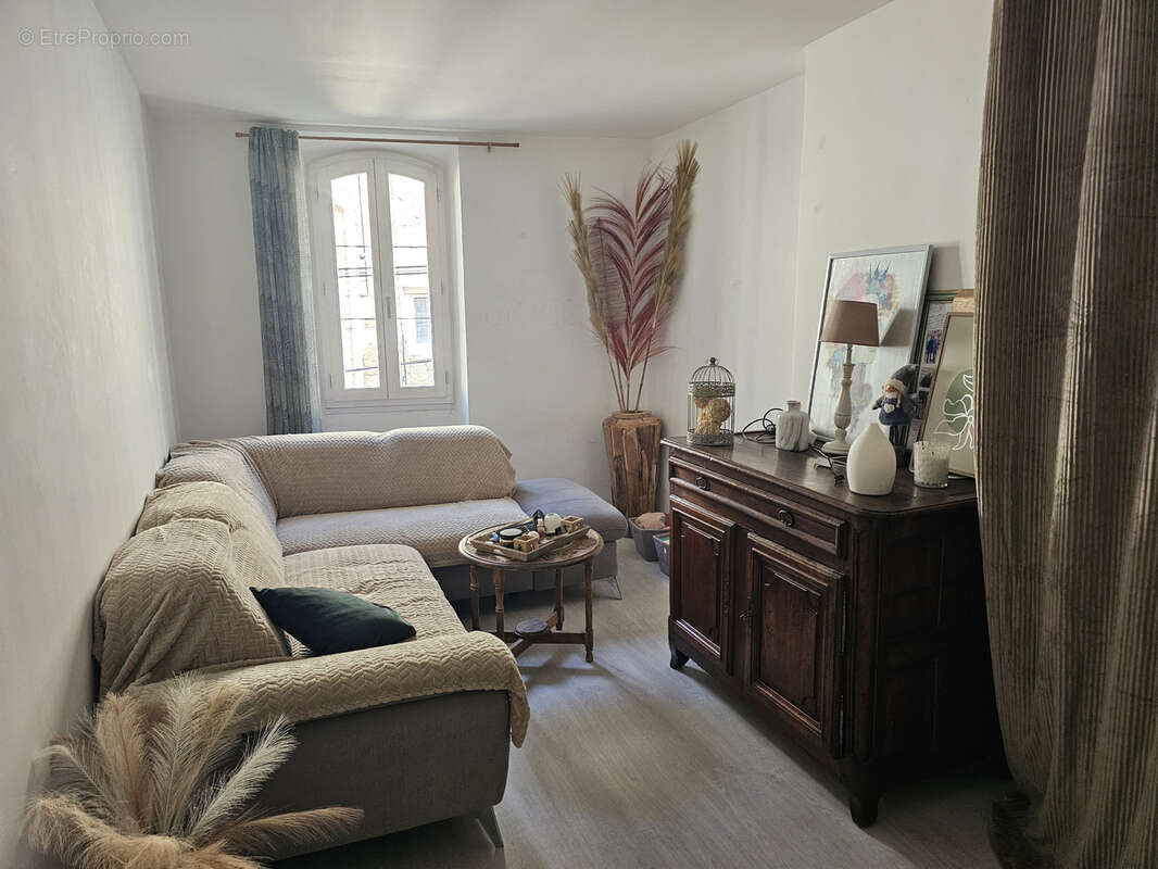Appartement à ROGNES
