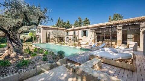 Maison à MAUSSANE-LES-ALPILLES