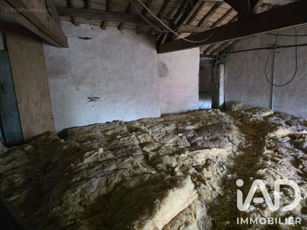 Maison 200 m² à Bazoges-En-Pareds  - photo 9