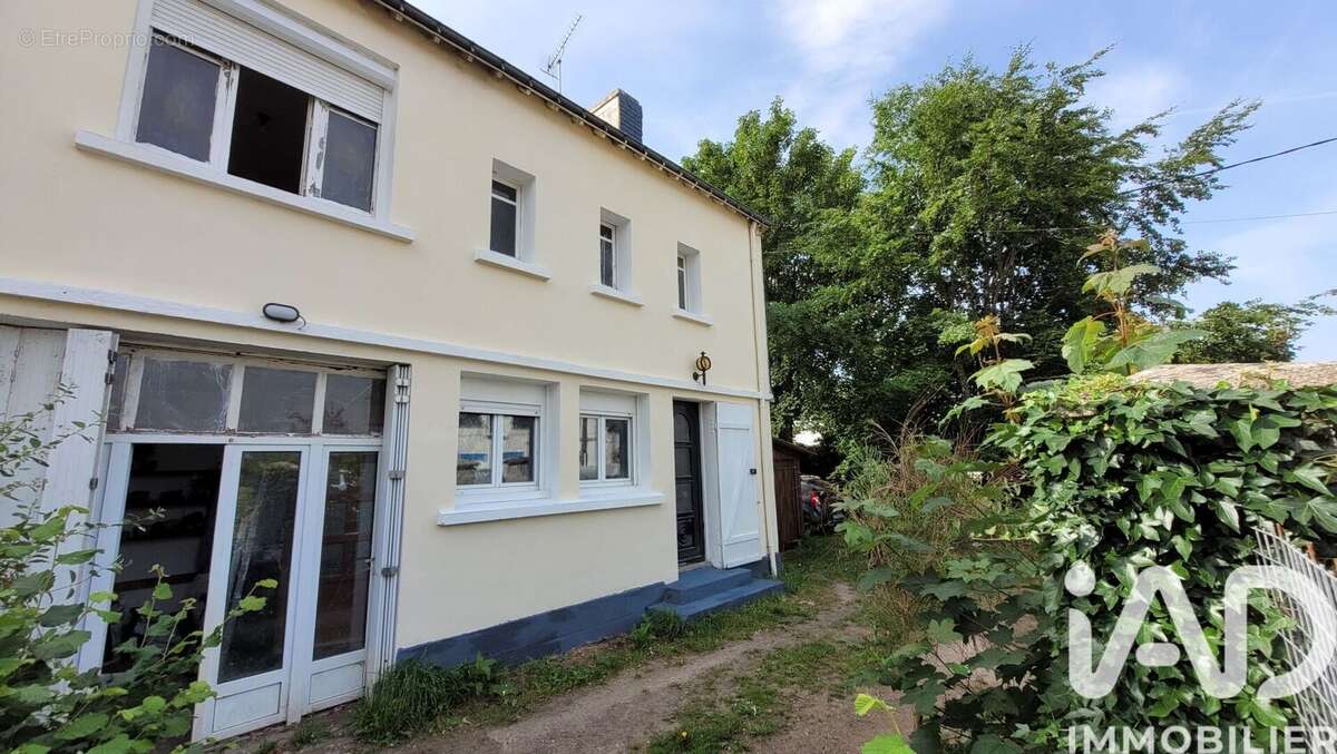 Maison 92 m² à Roudouallec  - photo 2
