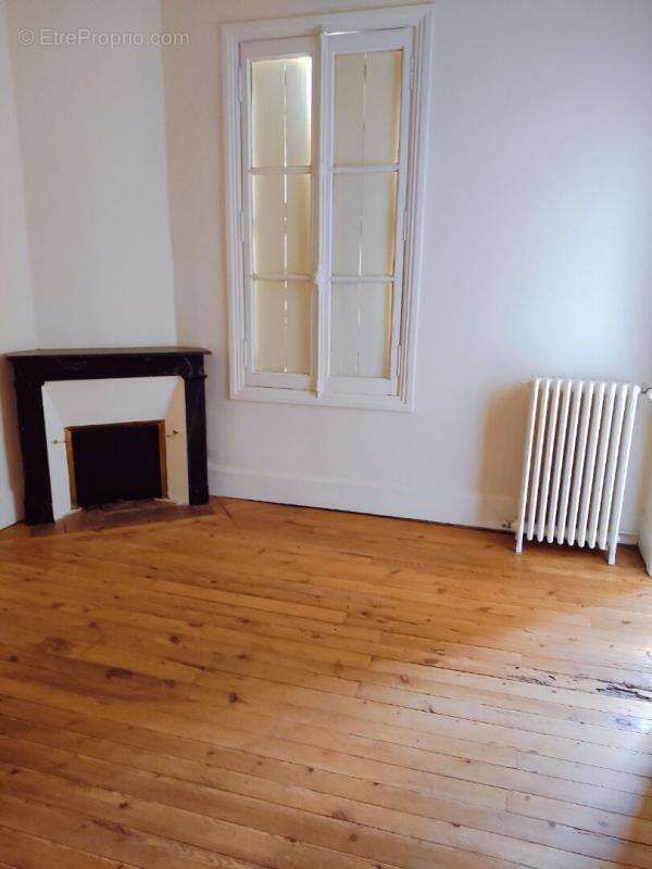 Maison à CHATELLERAULT