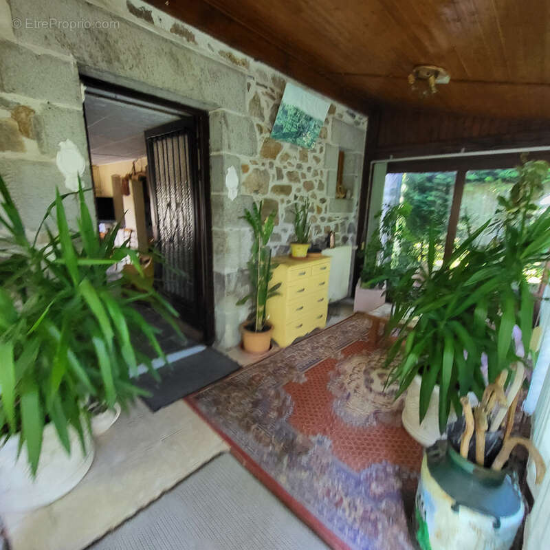 Maison à RIOM-ES-MONTAGNES