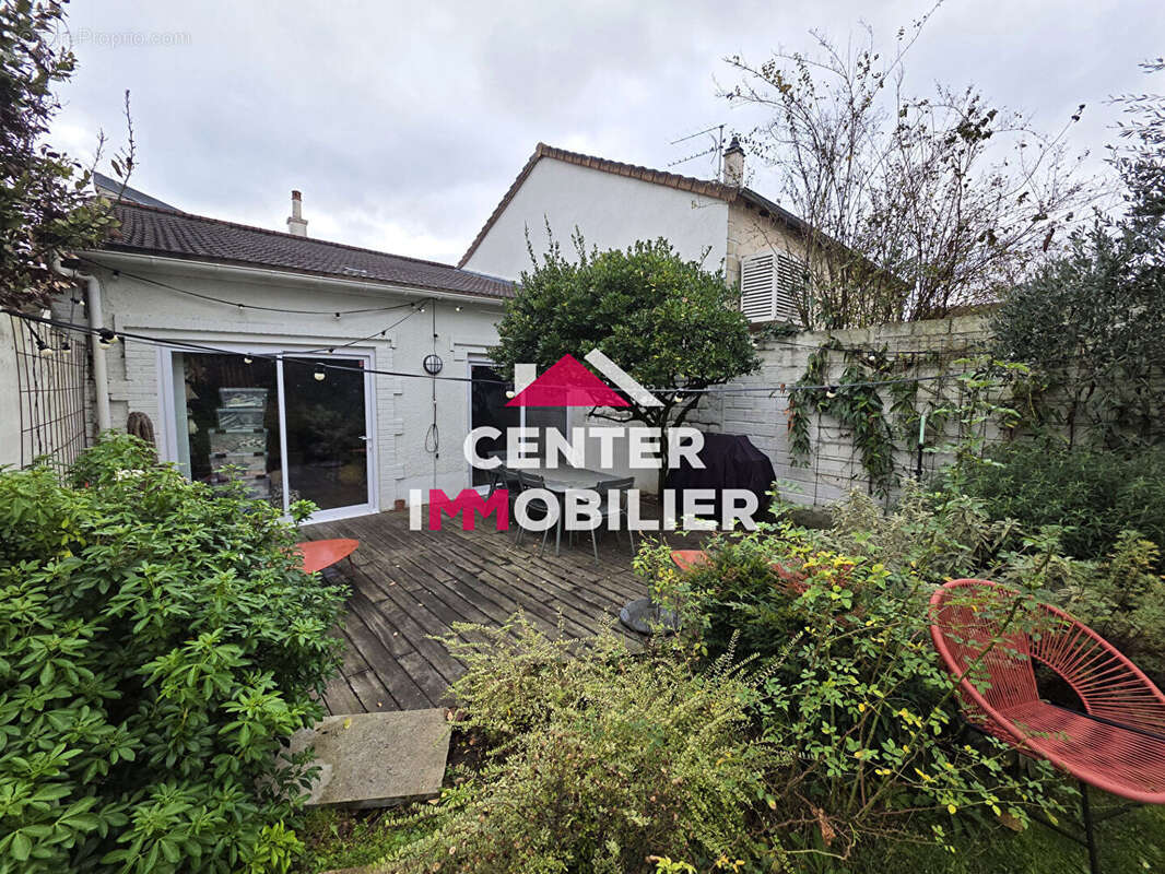 Maison à MAISONS-LAFFITTE