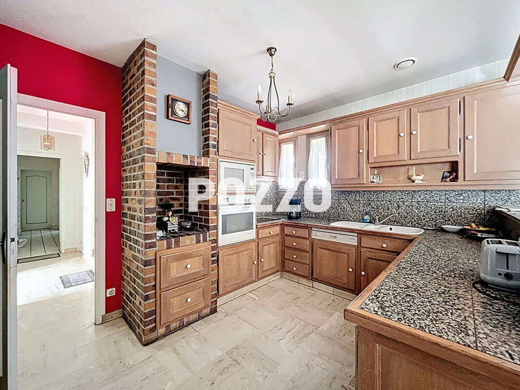 Maison à SAINT-HILAIRE-DU-HARCOUET