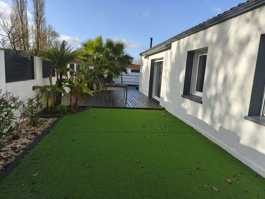 Maison à COMMEQUIERS