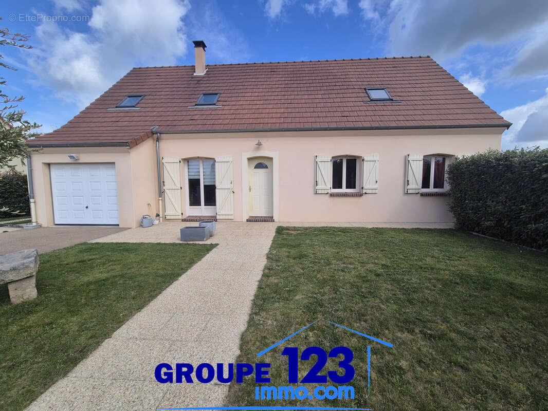 Maison à CHEMILLY-SUR-YONNE