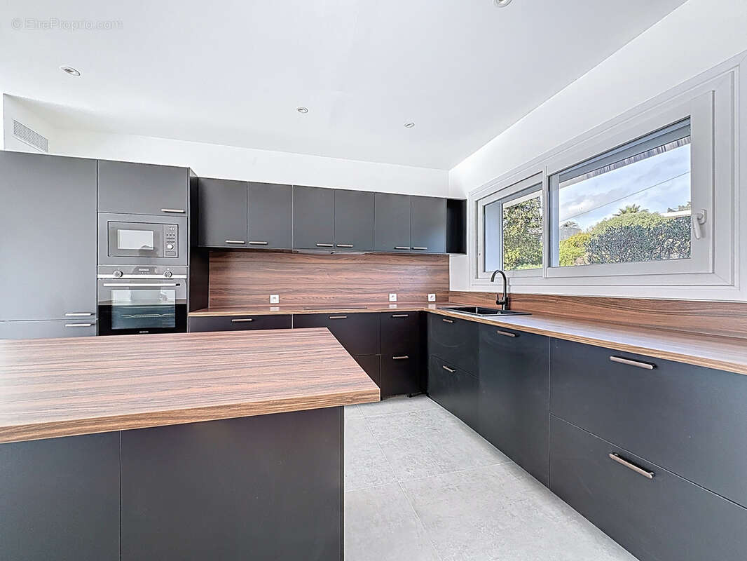 Maison à SAINT-RAPHAEL