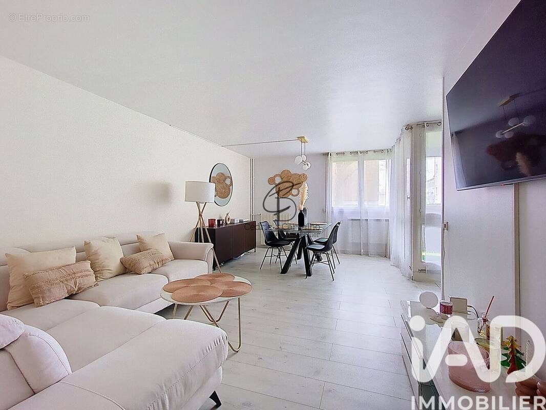 Photo 1 - Appartement à ROISSY-EN-BRIE