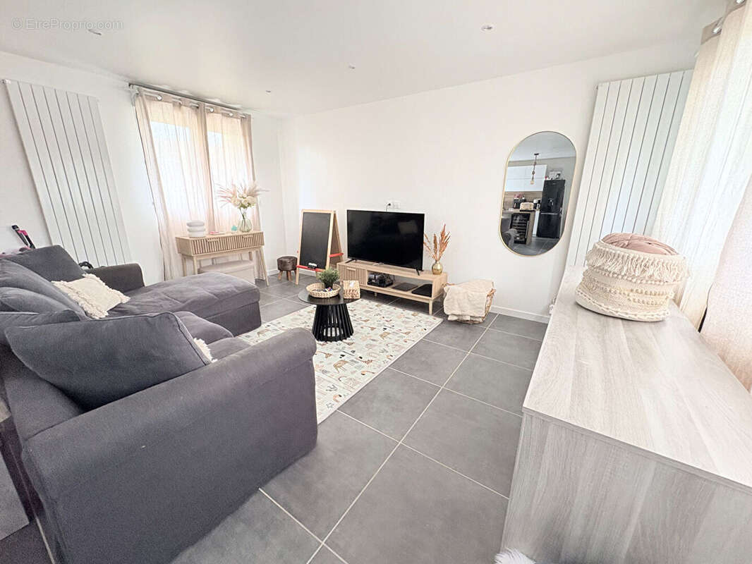 Maison de 90m² + 2 logements - 27340 - photo 3