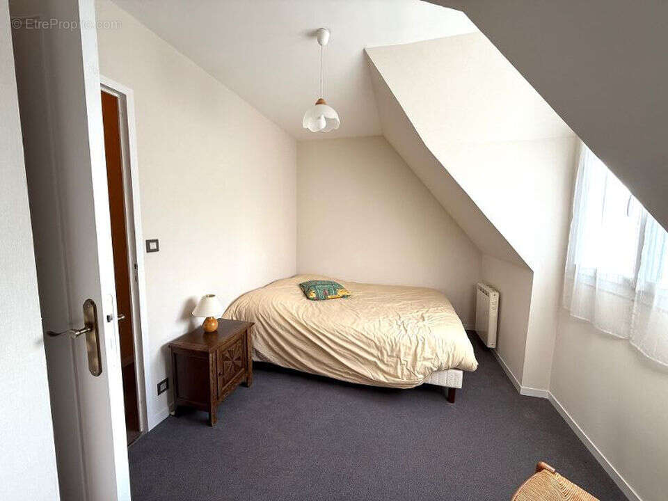 Maison à EQUEURDREVILLE-HAINNEVILLE